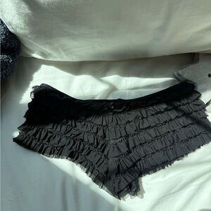 Black Ruffle Boyshorts